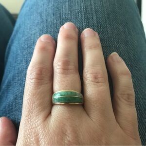 Vintage 14k Gold Green and White Jade Ring